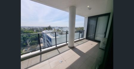 Brand new modern 2 bedroom unit for rent in Fairfield - Photo 4
