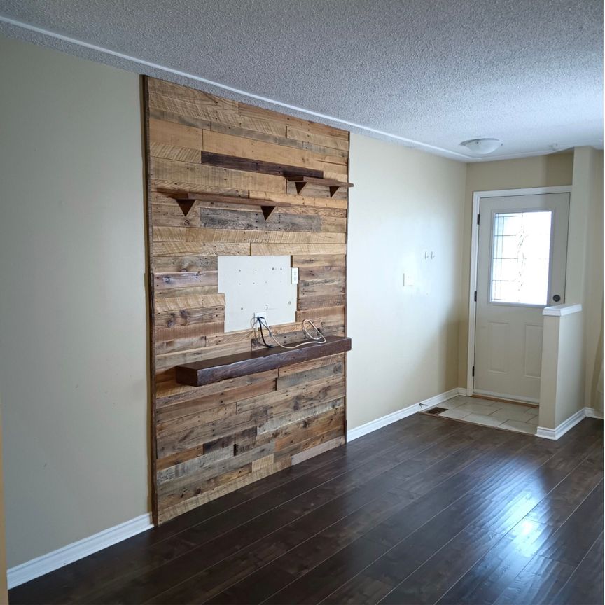 For Lease - 67 Dundonald Street, St. Catharines, Ontario - Photo 1