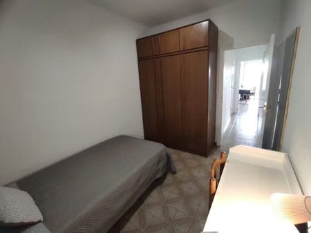 Carrer dels Alts Forns, Barcelona, Catalonia 08038 - Photo 5