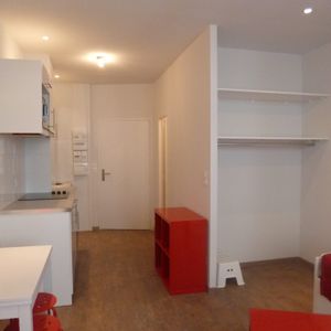 Furnished studio / Studio Meublé - Photo 2