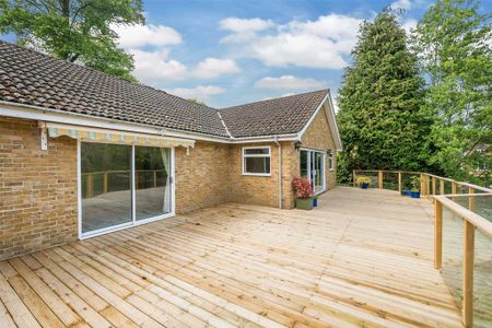 3 bedroom bungalow to rent - Photo 5
