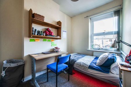 Unique architectural layout with distinct zones - a fun place to live! - Photo 4