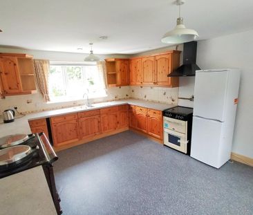 High Street - Photo 6