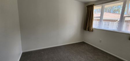 Three bedroom home - Photo 4