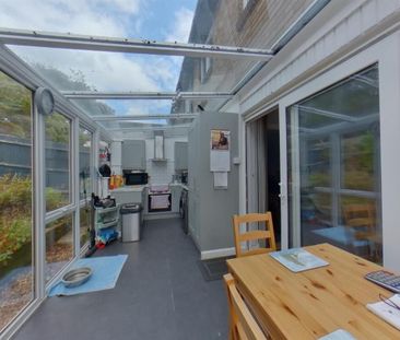 Cambrian Close Bursledon Southampton, Hampshire SO31 8GW - Photo 4