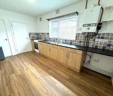 1 bedroom ground floor flat to rent - Photo 2