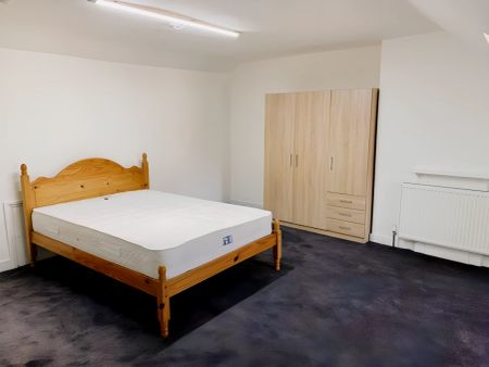 2 Bed 1 Bath - Photo 5