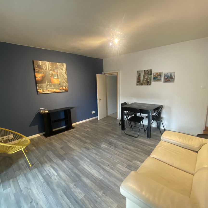 Location Appartement 4 pièces 95m² LE CREUSOT 71200 - Photo 1