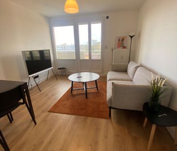 Location Appartement 3 pièces 57m² CALUIRE ET CUIRE 69300 - Photo 6