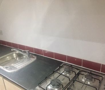 Studio Flat, Tottenham Lane, N8 - Photo 3