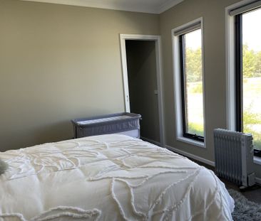 3 Waverley Road Ascot VIC - Photo 5