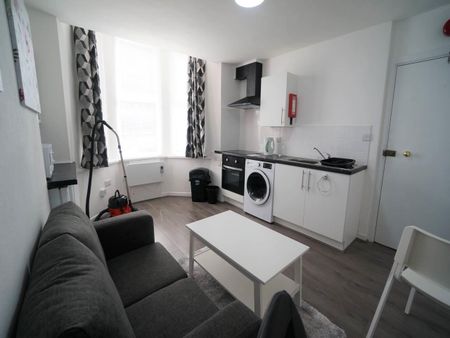 Apartment 1, 55 High Street - Photo 4