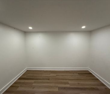 For Lease - 22 Glenside Avenue Unit# Lower, Toronto, Ontario - Photo 4