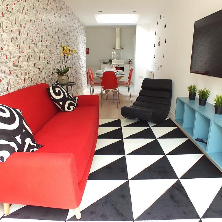 1 bedroom in a house share to rent - Photo 1