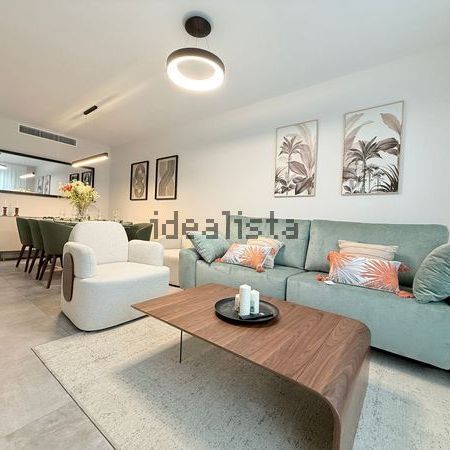 Alquiler de piso en Avenida General López Domínguez, 1 - Photo 1