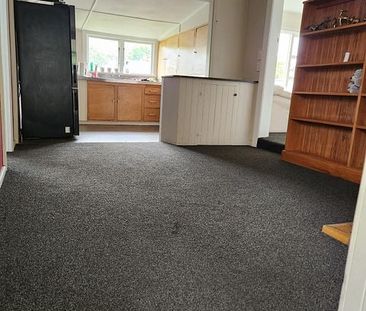 Charming 4BR Family Home in Kaiapoi - Photo 4