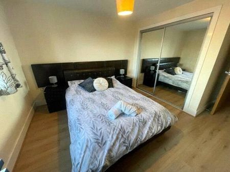2 bedroom apartment to rent - Photo 4