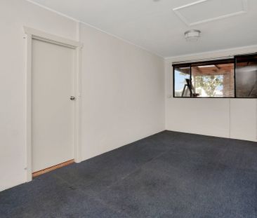 Family Home in Prime location! - Photo 4