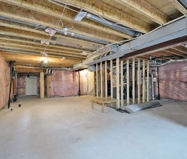 For Lease - 486 Thompson Street, Woodstock, Ontario - Photo 6