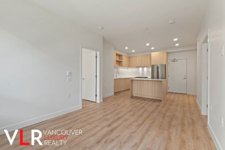 Condo in Coquitlam, BC - Photo 2