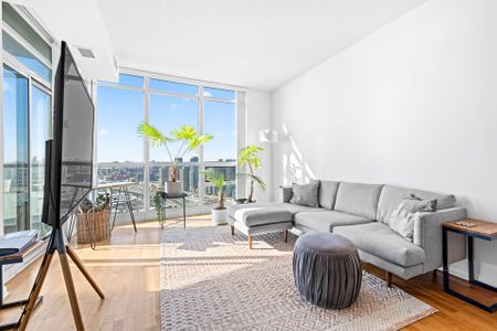 For Lease - 219 Fort York Boulevard Unit# 3311, Toronto, Ontario - Photo 4