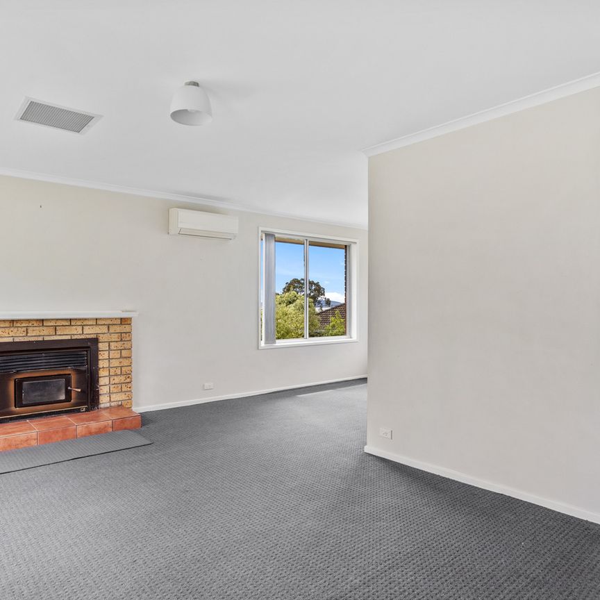 30 Woodlands Drive Blackmans Bay TAS 7052 Australia - Photo 1