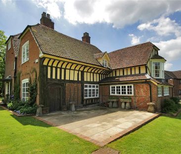 6 bedroom detached house to rent - Photo 2