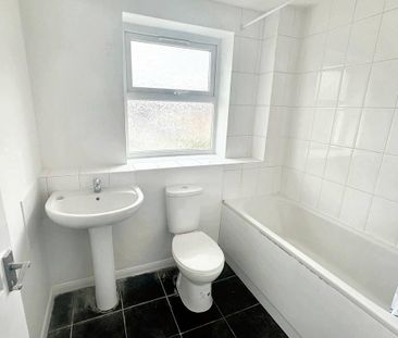1 bedroom semi-detached house to rent - Photo 3