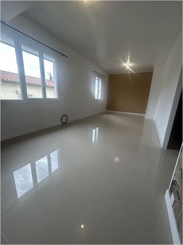 Maison 94.95 m² - 4 Pièces - Elne (66200) - Photo 2