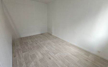 Appartement à louer 2 pièces • 42,56 m2 Saint-Jean-de-la-Ruelle - Photo 4