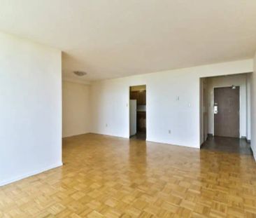 20 Carabob Crt. — 1 Bedroom + Den - Photo 6
