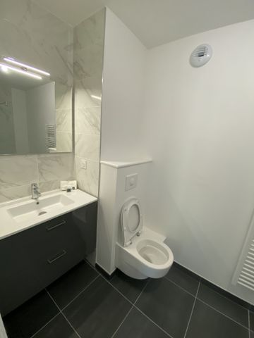 Location Appartement 1 pièce 32m² CLERMONT FERRAND 63100 - Photo 3