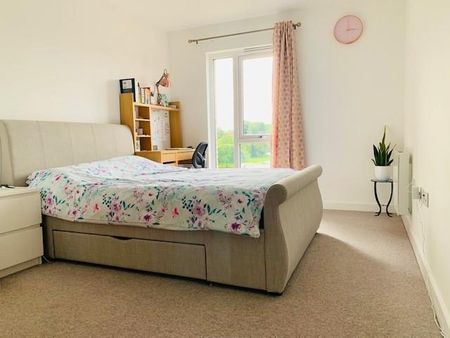 2 bedroom apartment to rent - Photo 4