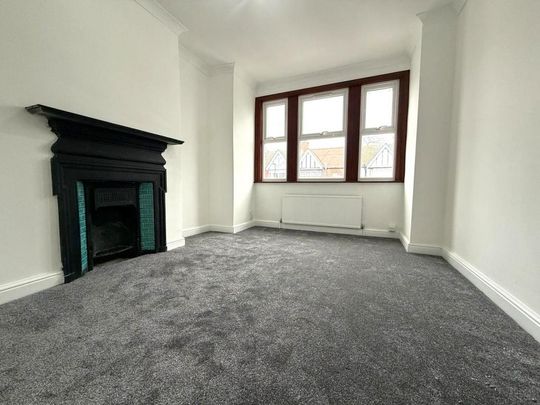 4 bedroom terraced house to rent - Photo 1
