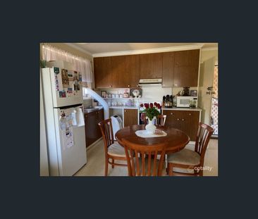 2/22 Northam Avenue, Highton, Vic 3216 - Photo 6