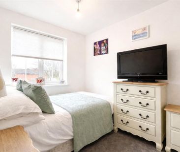 2 bedroom terraced house to rent - Photo 3