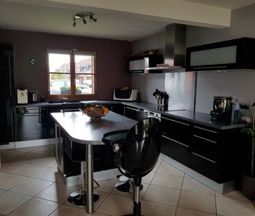 Location Maison 5 pièces 100m² RONCHIN 59790 - Photo 6
