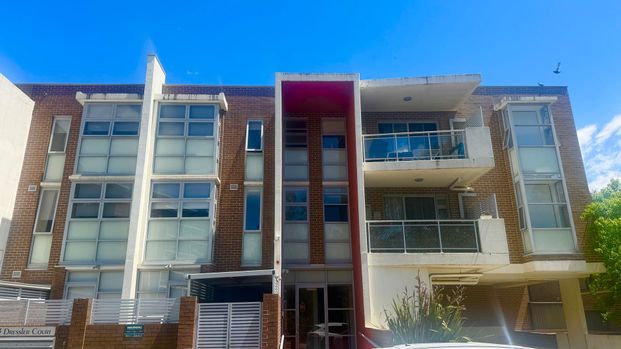 Easy Living in a Prime Merrylands Location - Photo 1