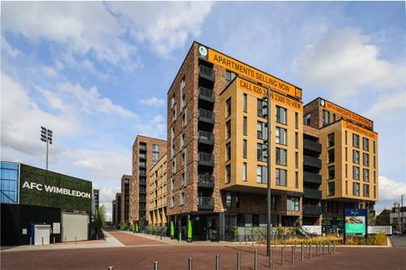 Excellent two-bedroom, two-bathroom flat within Wimbledon Grounds, this prestigious new development next to the AFC Wimbledon Stadium. The apartments all have generous balconies, lift access, secure bike storage and landscaped communal gardens. - Photo 4