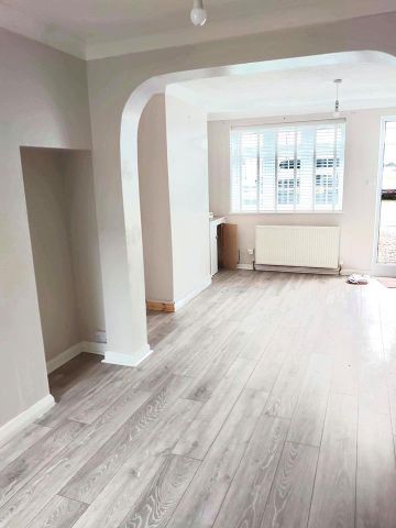 2 bedroom terraced house to rent - Photo 3