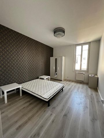 Location Appartement 4 pièces 77m² BORDEAUX 33800 - Photo 4