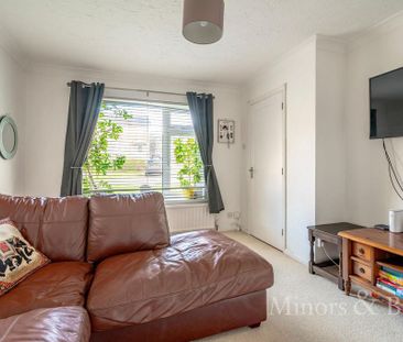 2 bedroom semi-detached house to rent - Photo 5