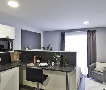 Studio to rent - Photo 3