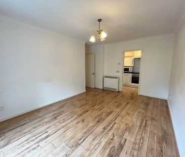 2 bed Flat for rent - Photo 6