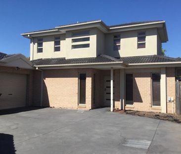 2/8 Bevis Street, Mulgrave - Photo 2