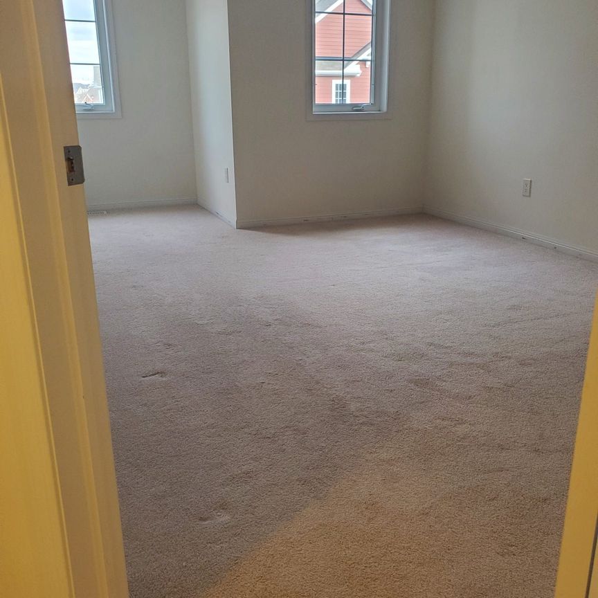 For Lease - 3 Berkshire Avenue, Wasaga Beach, Ontario - Photo 1