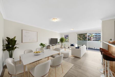 Leafy Luxury & Resort Living – Oversized Apartment in Premier Kensington Complex - Photo 2