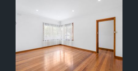 Renovated Family Home in a Prime Location - Photo 3