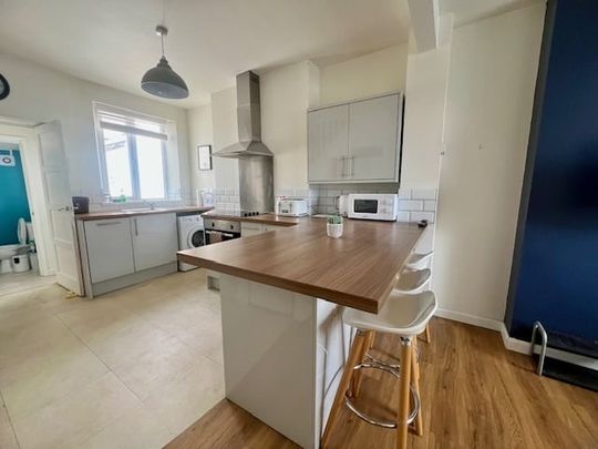 Devon Place, Cardiff, Grangetown - Photo 1