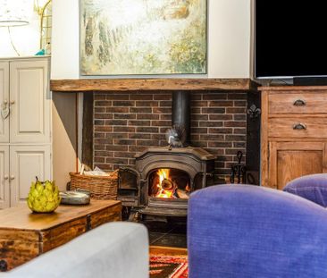 4 bedroom detached house to rent - Photo 2